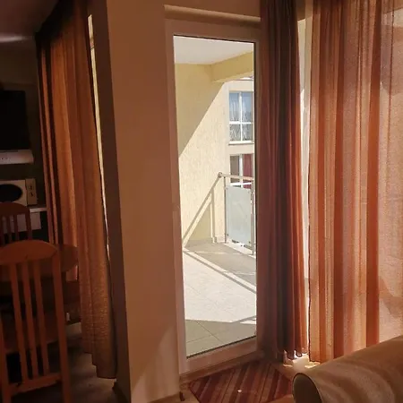 Beautiful Studio In Sunny Beach Апартаменты *